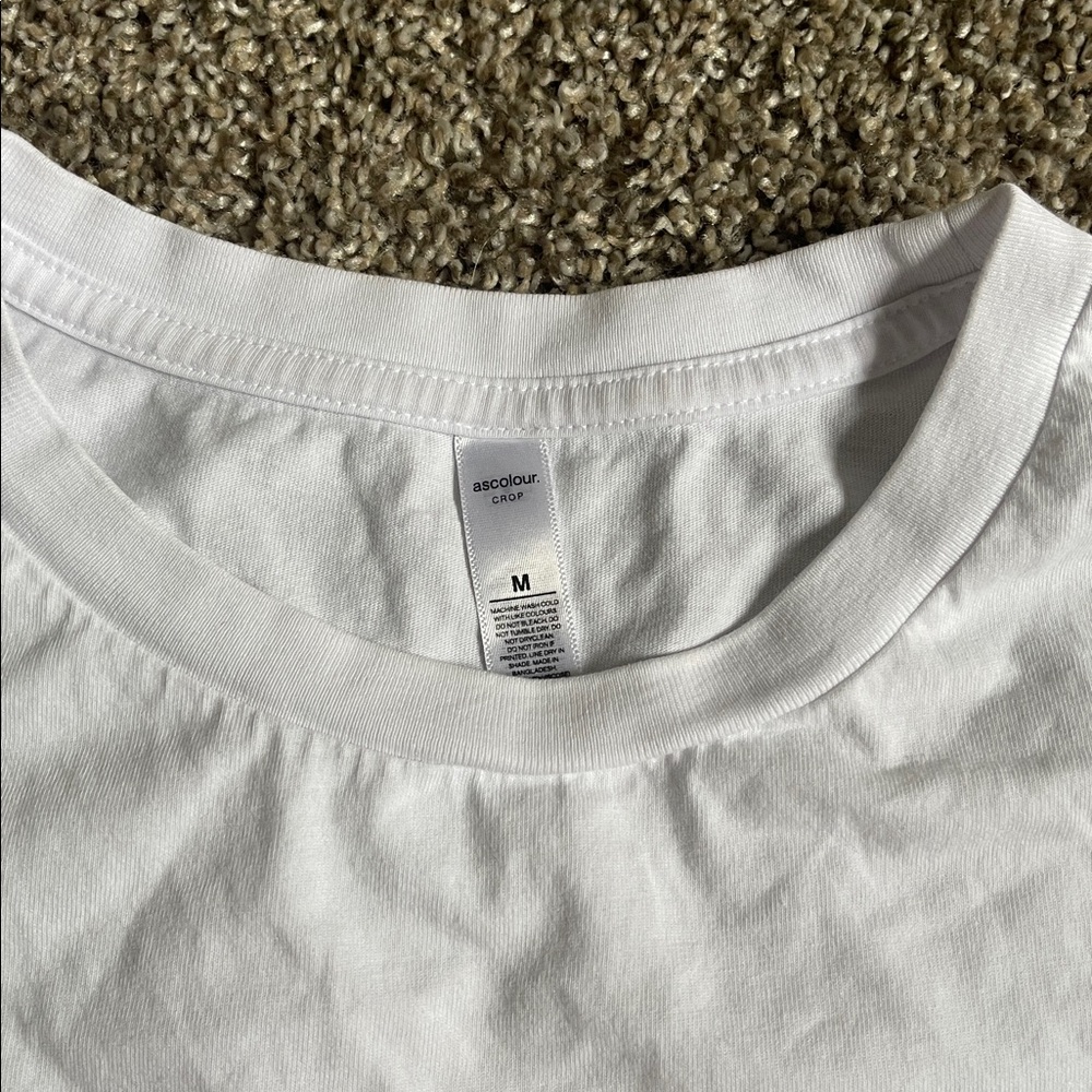 Basic White Cropped Tee - Picture 2 of 2